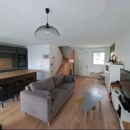 Maison Familiale Toute Equipee Proche Nantes Vakantiehuis Les Sorinières