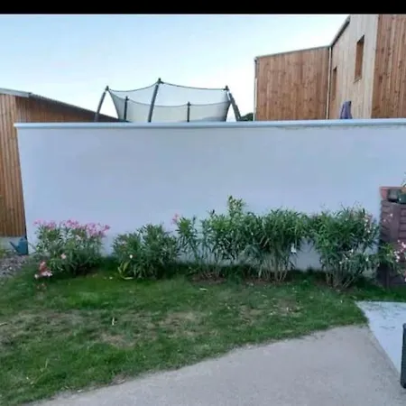 Vakantiehuis Maison Familiale Toute Equipee Proche Nantes *
